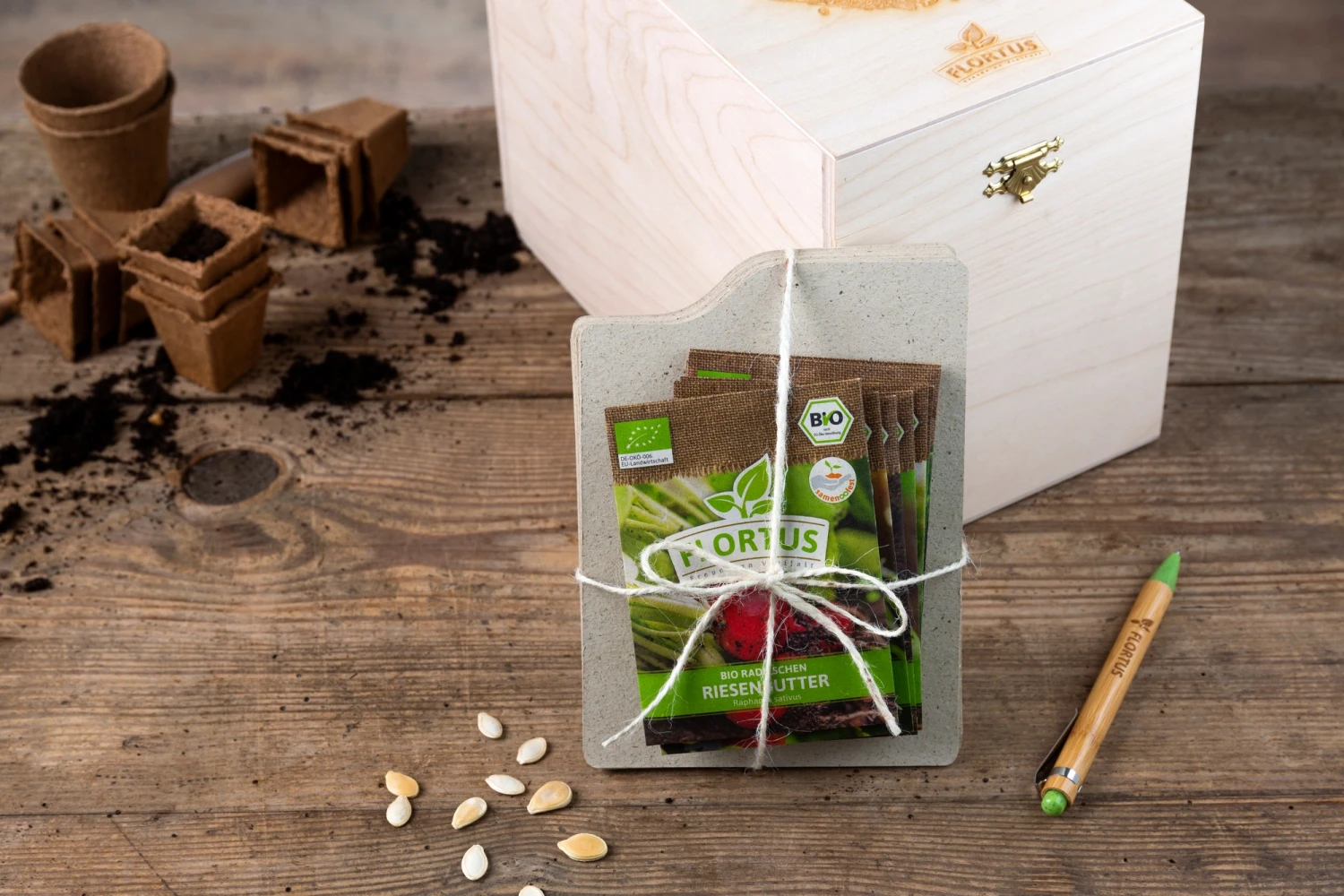 Gemüse Saatgut Archiv Holzbox (10 Tütchen + Register) | BIO Gemüsesamen-Sets Von FLORTUS 7 Gemüse Saatgut Archiv Holzbox (10 Tütchen + Register) | BIO Gemüsesamen-Sets Von FLORTUS – Bild 5